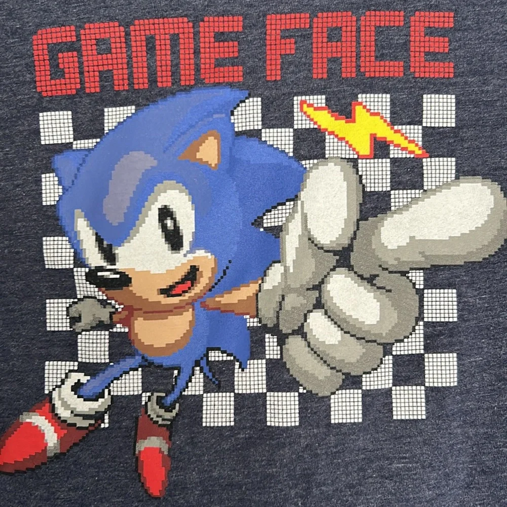 Boys navy Sonic the hedgehogs t-shirt size 8
